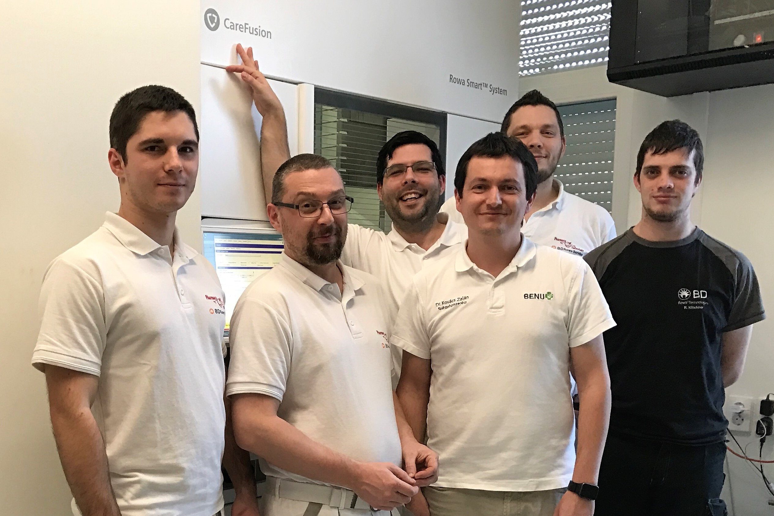 Szent Bernát Gyógyszertár és az automatája!